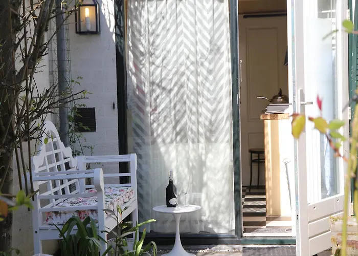 Near Woods And Egmond 펜션 헤일루